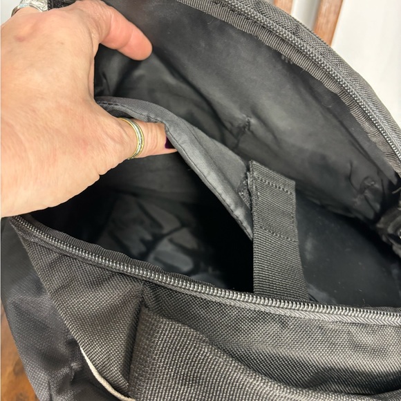 Targus laptop backpack. Black with lots of compartments. Great shape. - Picture 11 of 12